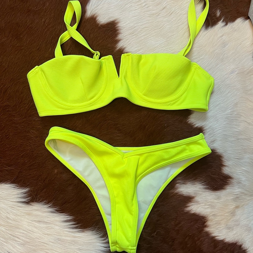 Sunny Bunny Swim